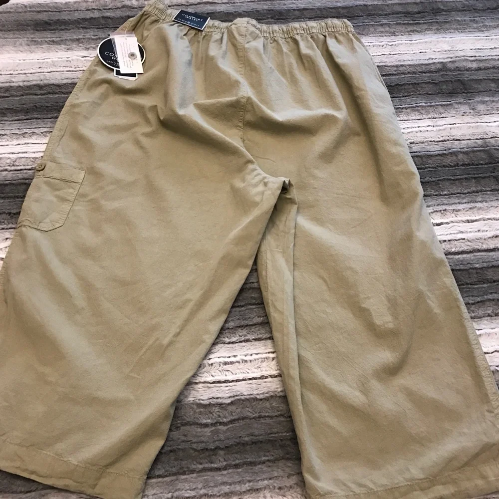 NWT KAREN SCOTT Woman Comfort Waist Pocketed Khaki Beige Summer Capri Pants